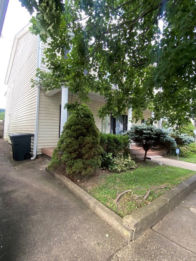 321 E 2nd St, Maysville, KY 41056 - photo 3