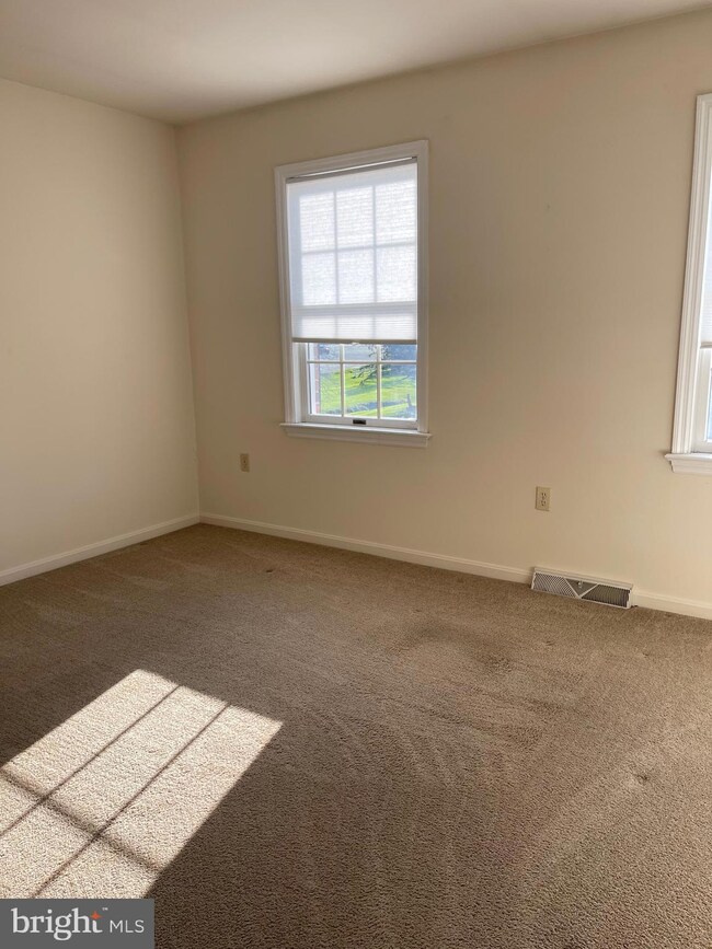 170 S Lime St unit . 1, Quarryville, PA 17566 - photo 7