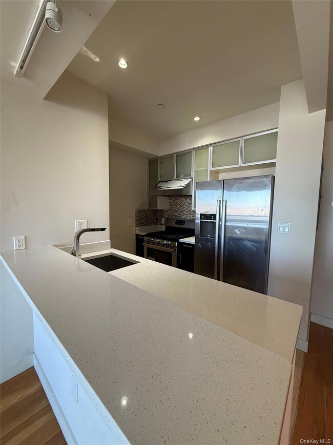 The Arcadia unit 11E, Flushing, NY 11355 - photo 2