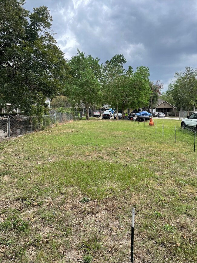 416 4th St, Rosenberg, TX 77471 - photo 3