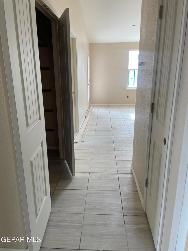 500 Sun Temple Rd, Socorro, TX 79927 - photo 3