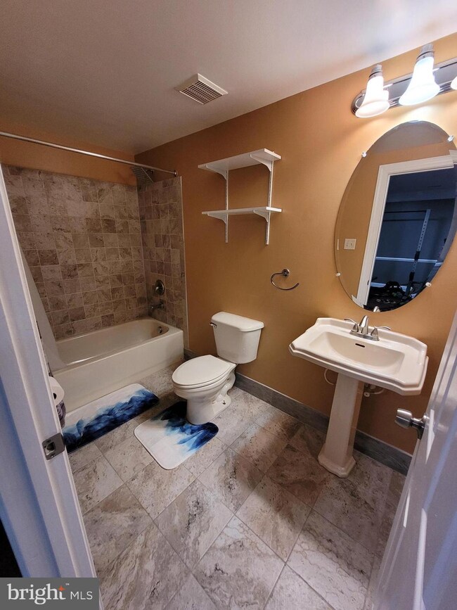 8607 Far Fields Way, Laurel, MD 20723 - photo 5