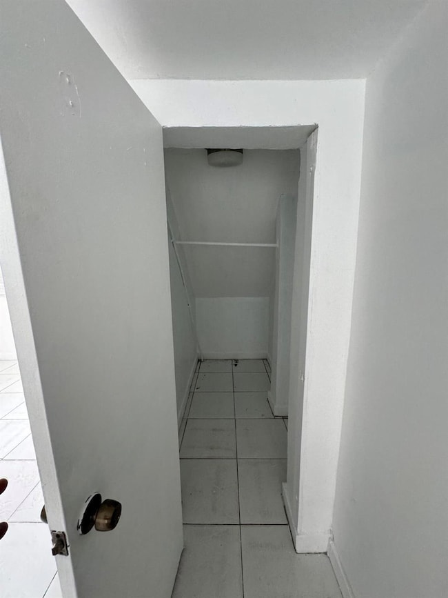 618 32nd St unit 4, West Palm Beach, FL 33407 - photo 5