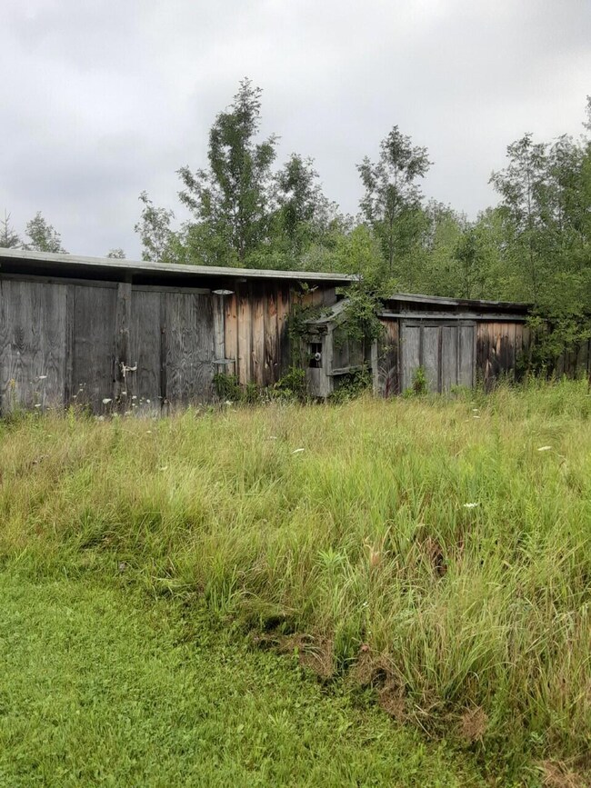 Horsebarn