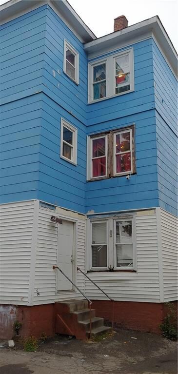 204 Pavilion Ave, Providence, RI 02905 - photo 3