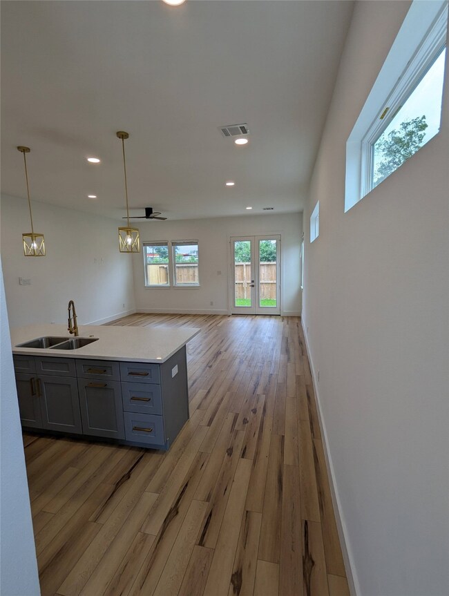 4915 Fisk St, Houston, TX 77009 - photo 4