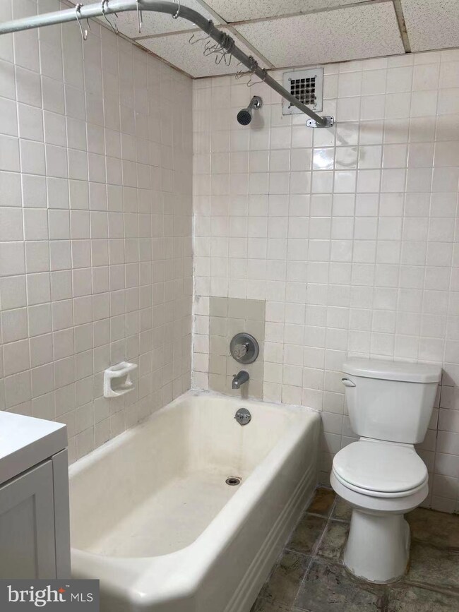 Radnor House unit 522, Bryn Mawr, PA 19010 - photo 7