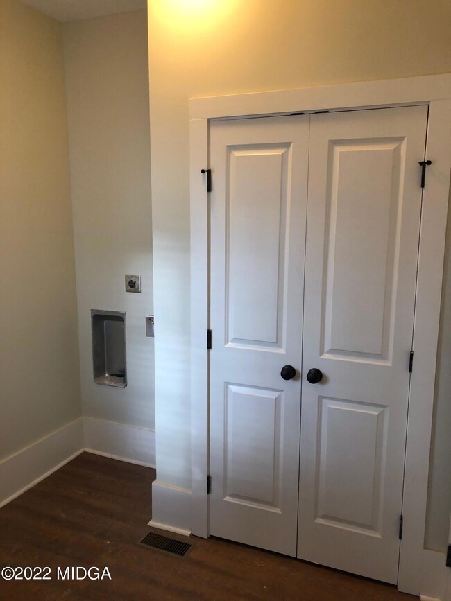 1249 Ross St unit A, Macon, GA 31201 - photo 5