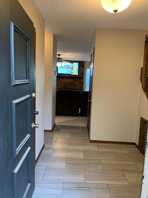 11354 Benttree Cir, Oklahoma City, OK 73120 - photo 2