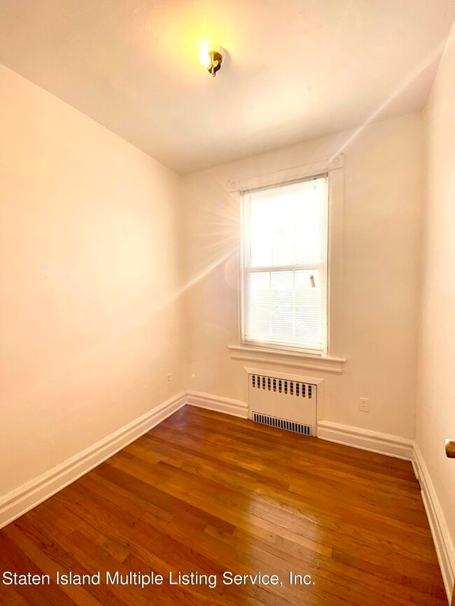 845 Targee St unit 2, Staten Island, NY 10304 - photo 7