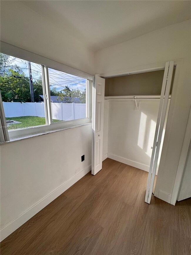 1540 NE 118th St unit B, Miami, FL 33161 - photo 7