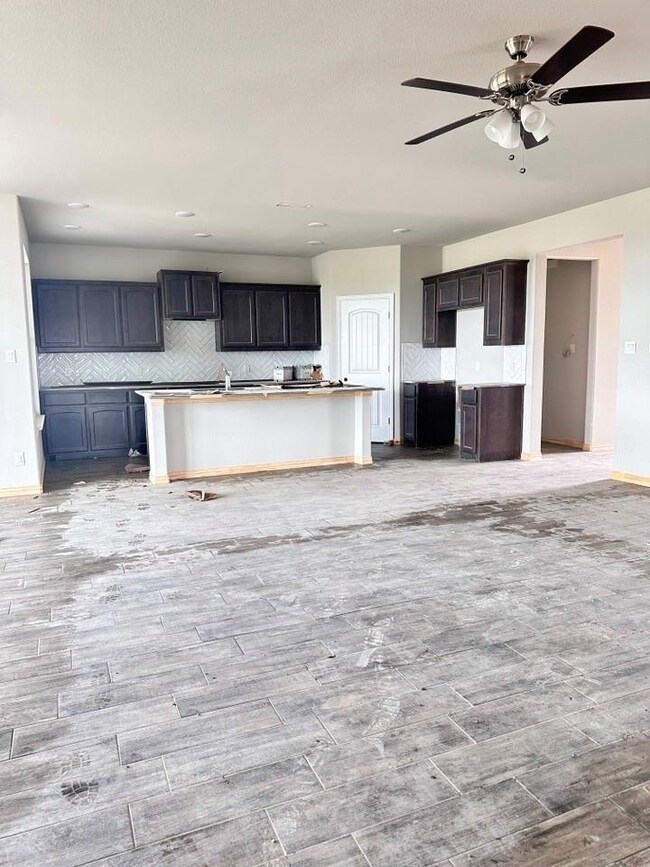 109 Hillock Ct, Decatur, TX 76234 - photo 6