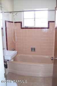 4552 E 17th St, Tucson, AZ 85711 - photo 2