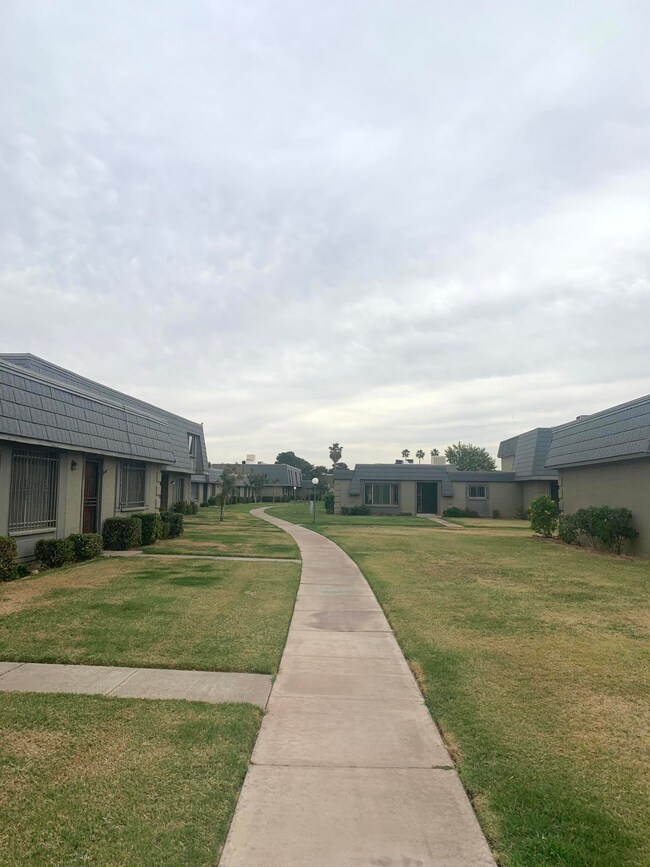 2027 W Pierson St, Phoenix, AZ 85015 - photo 3