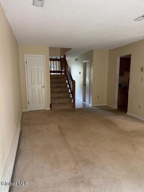 4034 Chaucer Place, Slingerlands, NY 12159 - photo 3