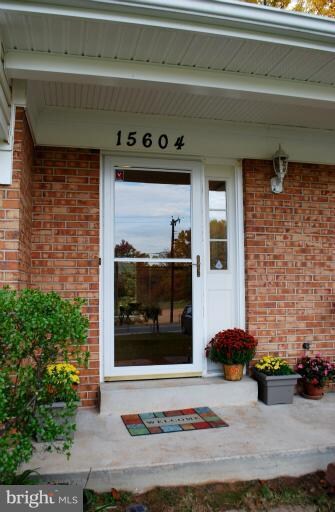 15604 Good Hope Rd, Silver Spring, MD 20905 - photo 3