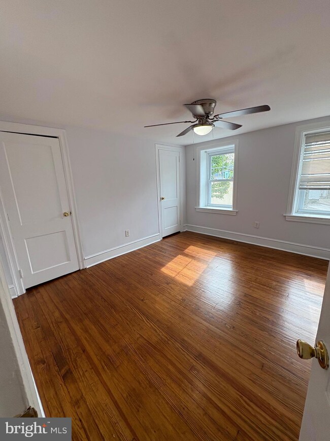 116 Grape St unit 4, Philadelphia, PA 19127 - photo 3