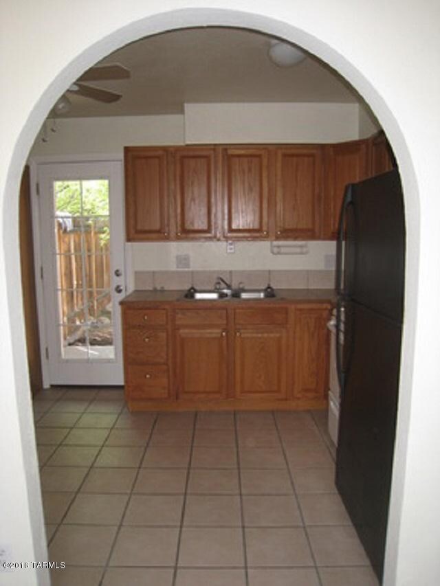 352 E Laguna St, Tucson, AZ 85705 - photo 3
