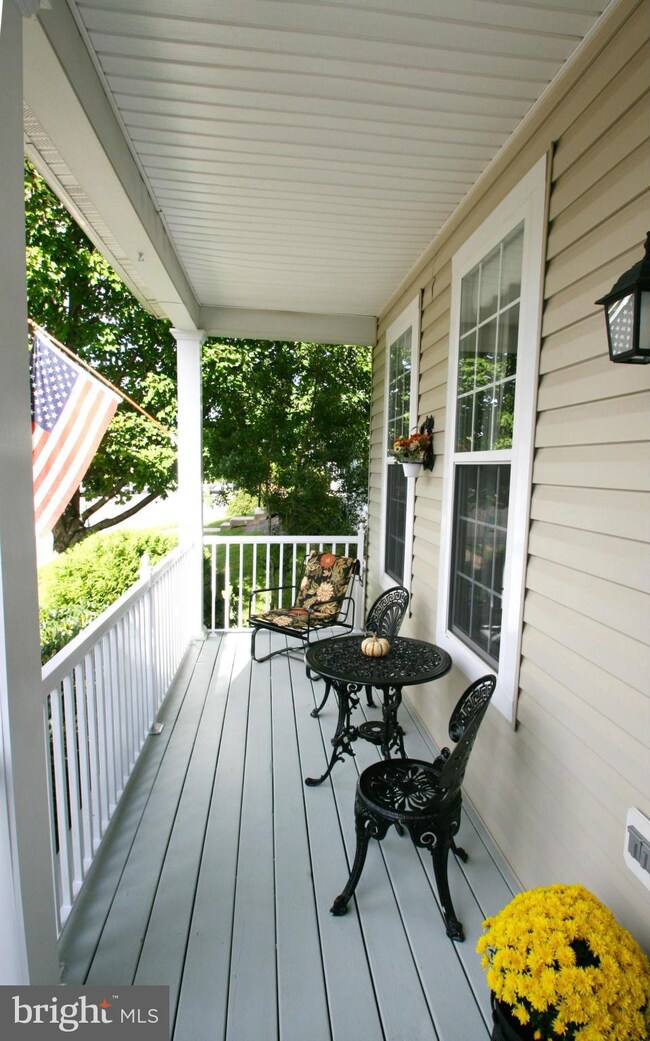 12415 Burghead Dr, Bristow, VA 20136 - photo 2