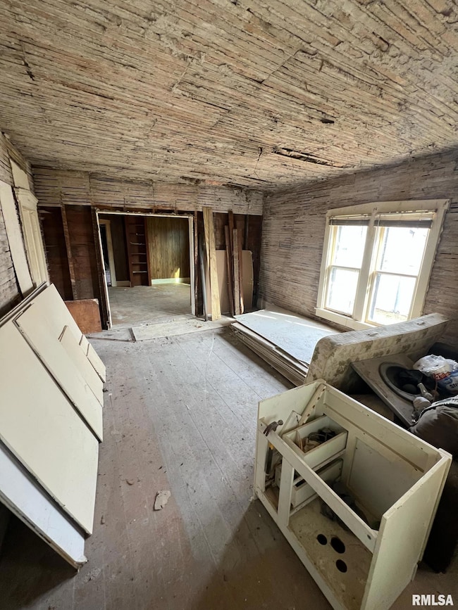 106 E Center St, West Point, IL 62380 - photo 2