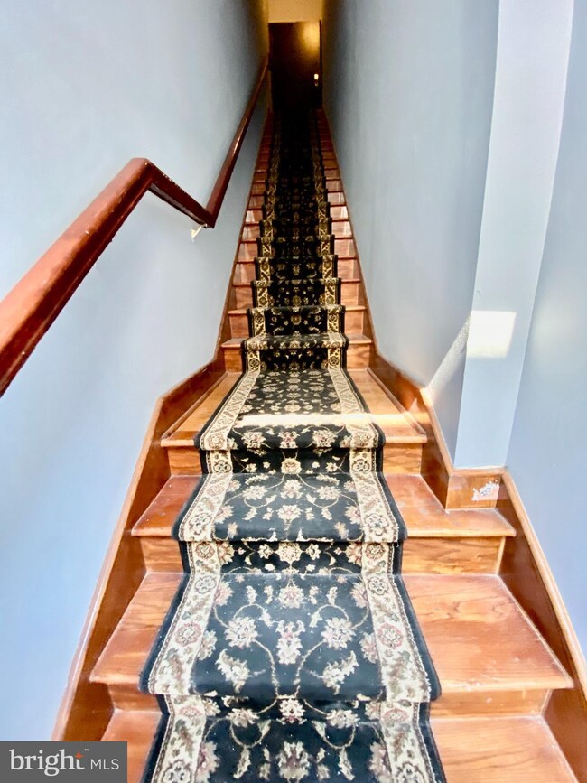 126 N 9th St unit 3FL, Philadelphia, PA 19107 - photo 2