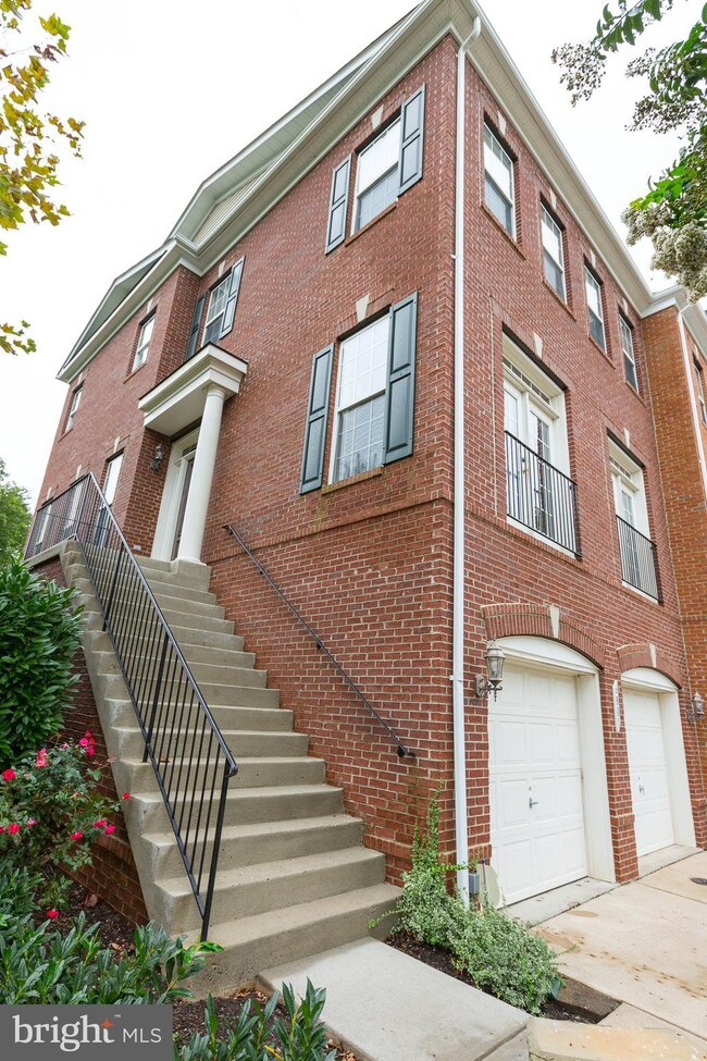 6801 Hartzell Hill Ln, Haymarket, VA 20169 - photo 2