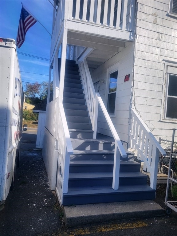 114 Hampson St unit 1st floor, Dracut, MA 01826 - photo 6