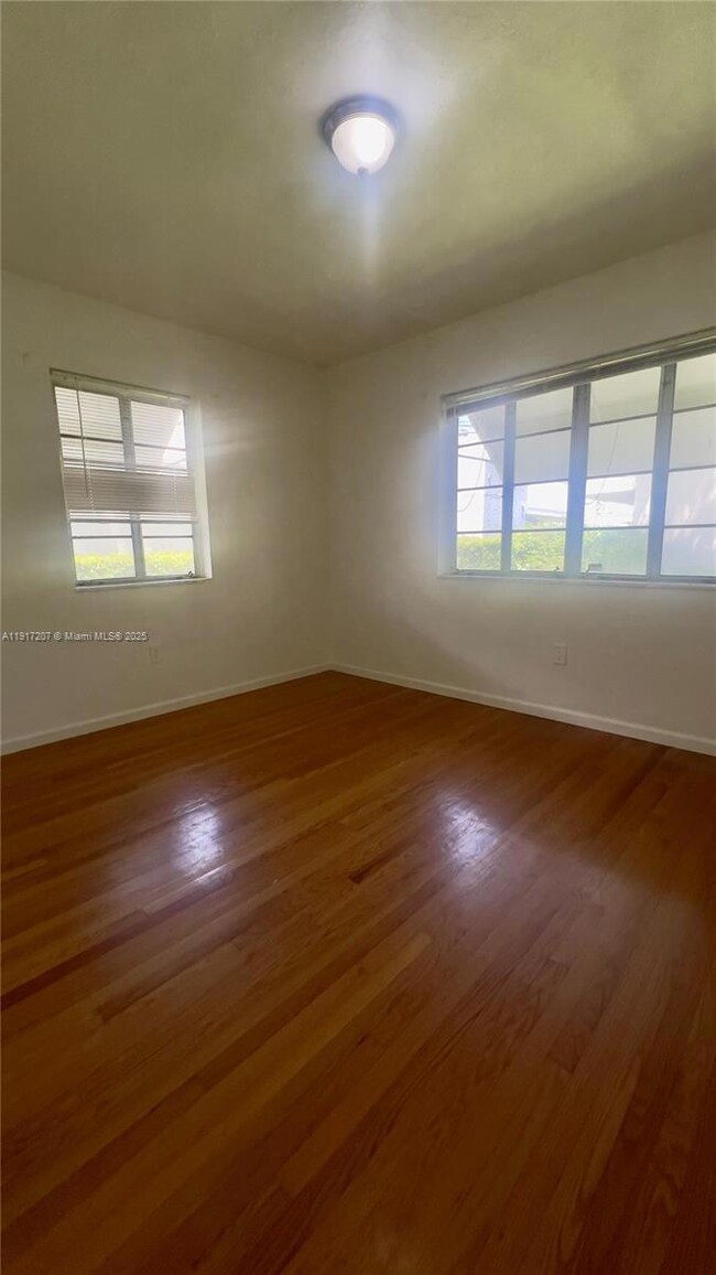 809 Ferdinand St unit 4, Coral Gables, FL 33134 - photo 2