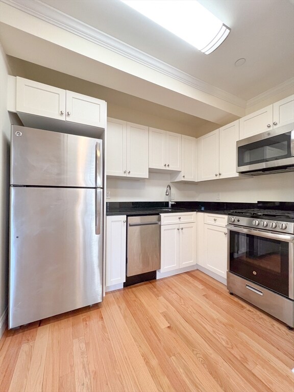 219 Commonwealth Ave unit 21, Chestnut Hill, MA 02467 - photo 7