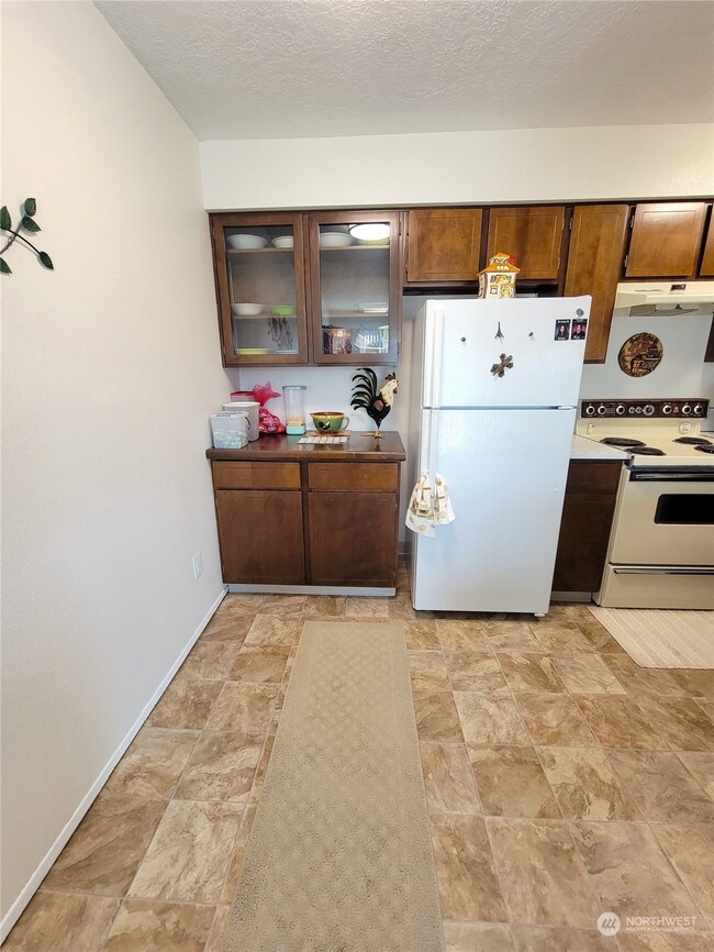 2005 Tibbetts Dr unit 308, Longview, WA 98632 - photo 6