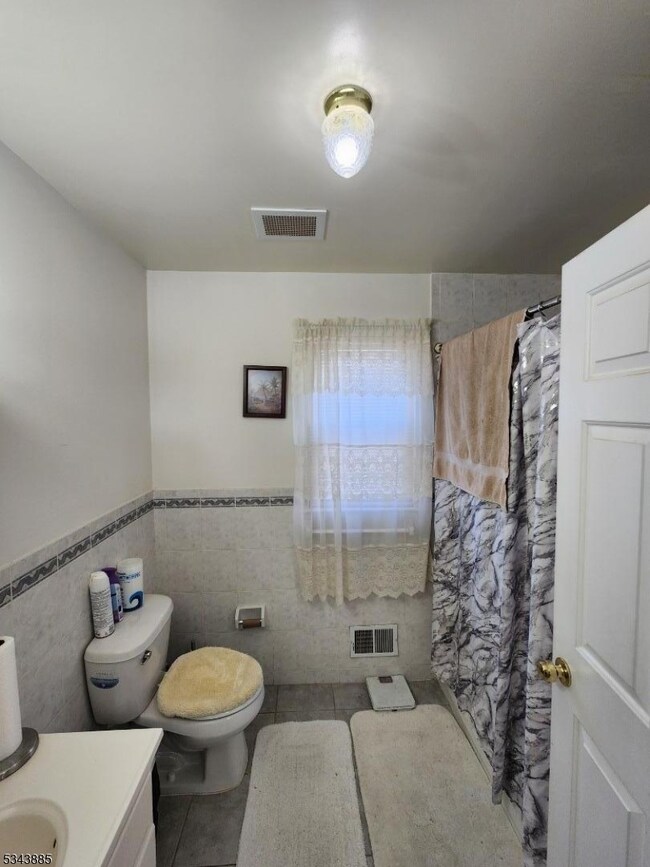 532 Walnut St, Elizabeth, NJ 07201 - photo 4