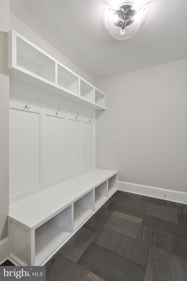 6522 32nd St, Falls Church, VA 22046 - photo 5