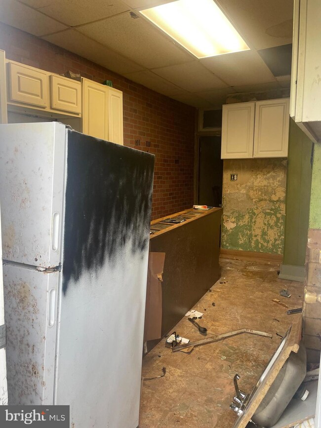 1212 Myrtle Ave, Baltimore, MD 21217 - photo 4