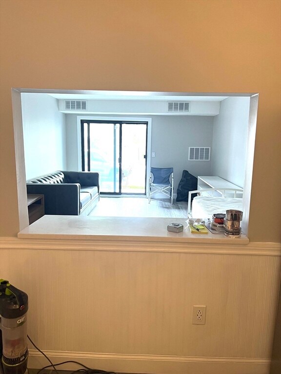 20 Nahant Place unit 107, Lynn, MA 01902 - photo 4