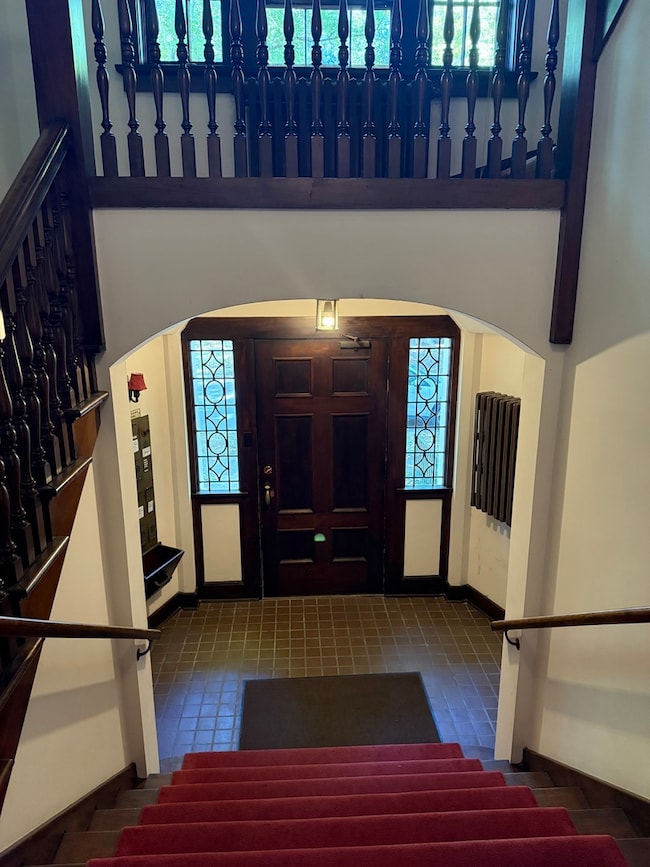 706 S Coler Ave unit 5, Urbana, IL 61801 - photo 2