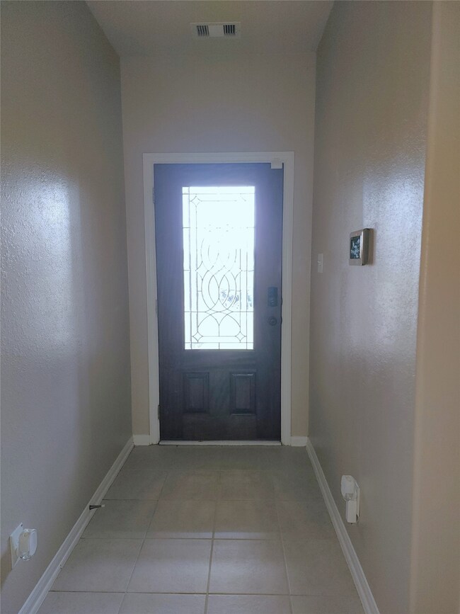 1481 Barras St, Alvin, TX 77511 - photo 3