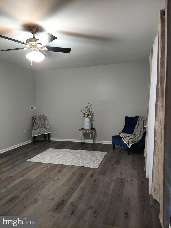 1056 Brinker Dr, Hagerstown, MD 21740 - photo 3