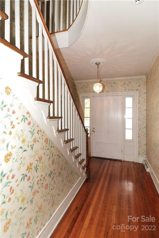 604 Davie Ave, Statesville, NC 28677 - photo 3