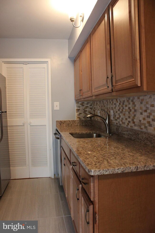 2316 Freetown Ct unit 22C, Reston, VA 20191 - photo 4