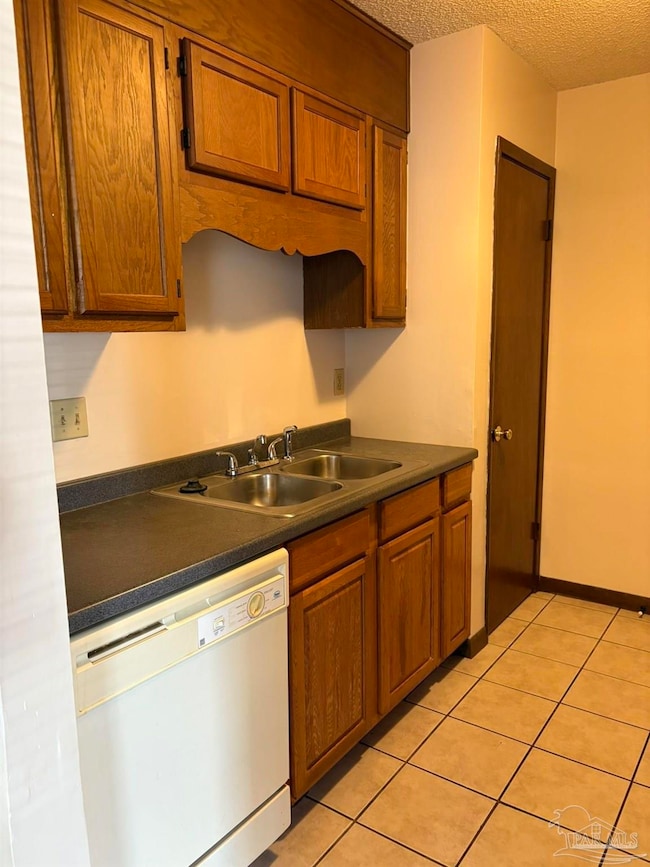 3262 Maplewood Dr unit B, Gulf Breeze, FL 32563 - photo 6