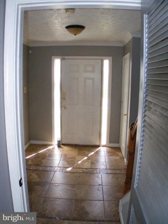 16338 Elkhorn Ln, Bowie, MD 20716 - photo 6