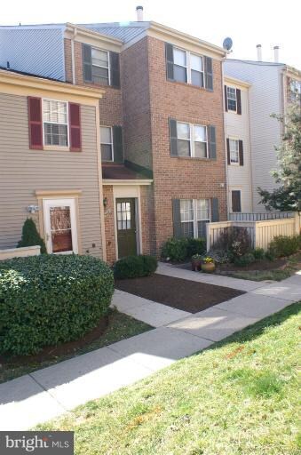 11402 Appledowre Way, Germantown, MD 20876 - photo 7