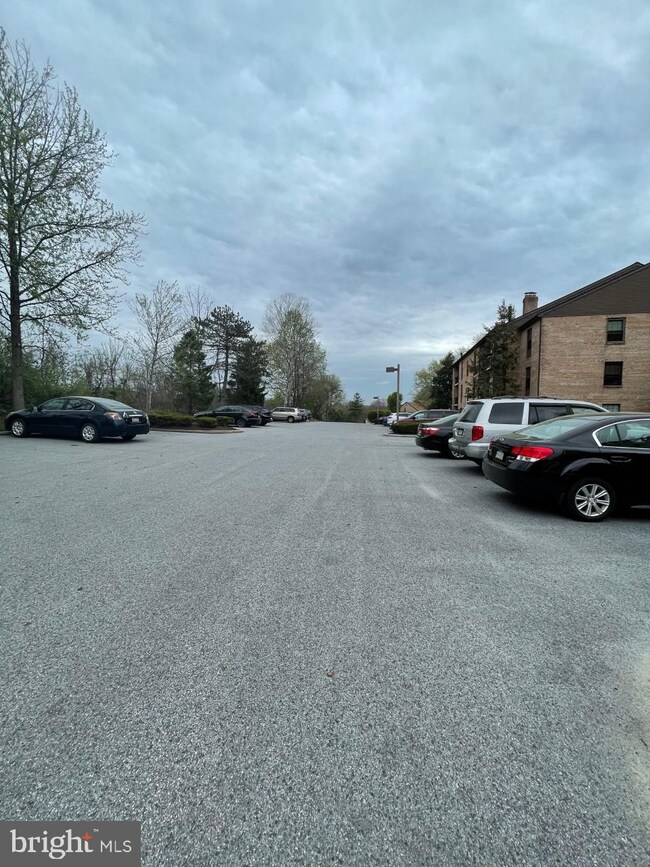 922 Washington Place unit 22, Chesterbrook, PA 19087 - photo 5