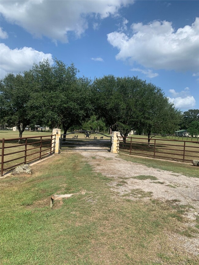 26136 Pine Shadows Dr, Hockley, TX 77447 - photo 5