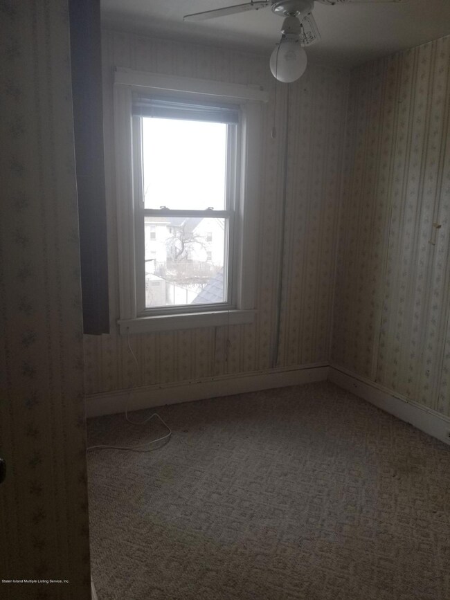 563 Delafield Ave, Staten Island, NY 10310 - photo 7