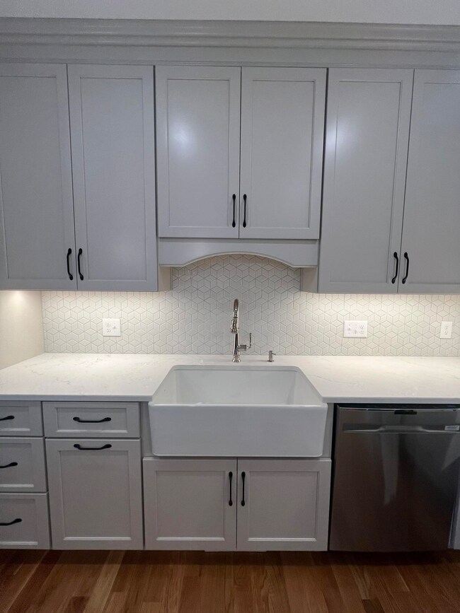 240 Sage Ln unit 31, Portsmouth, NH 03801 - photo 7