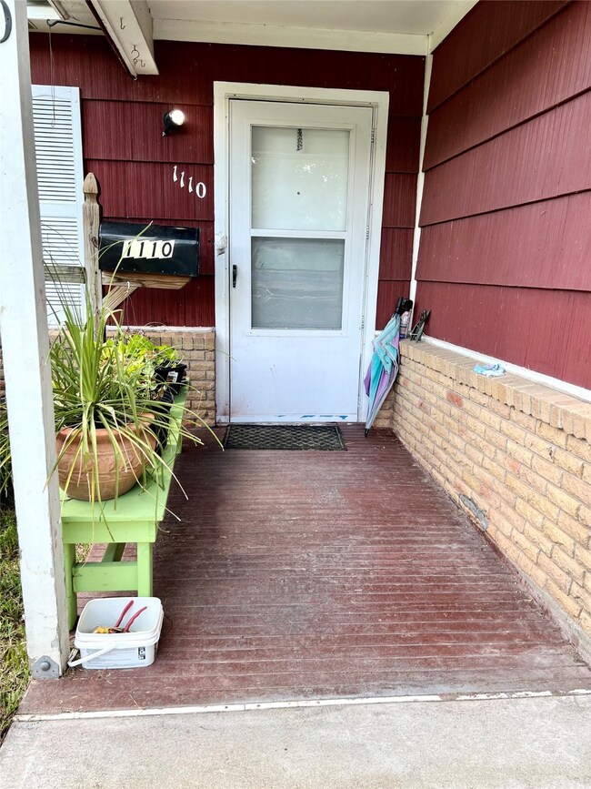 1110 Allen St, Rosenberg, TX 77471 - photo 5