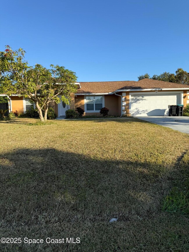 767 Altona St NW, Palm Bay, FL 32907 - photo 3