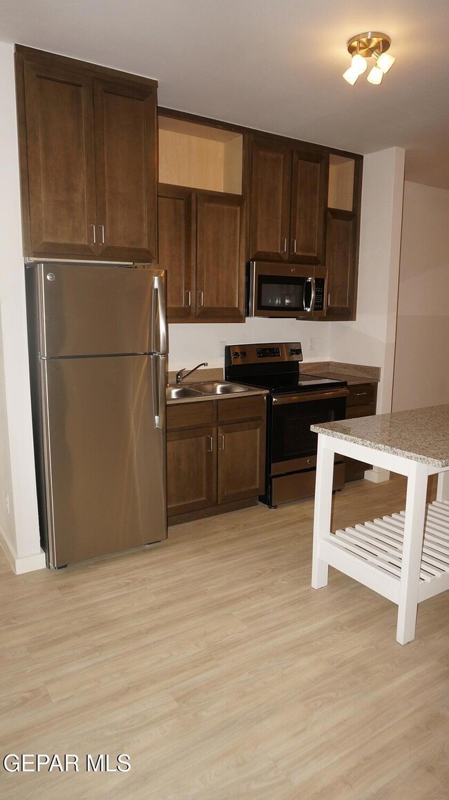 4. Kitchen