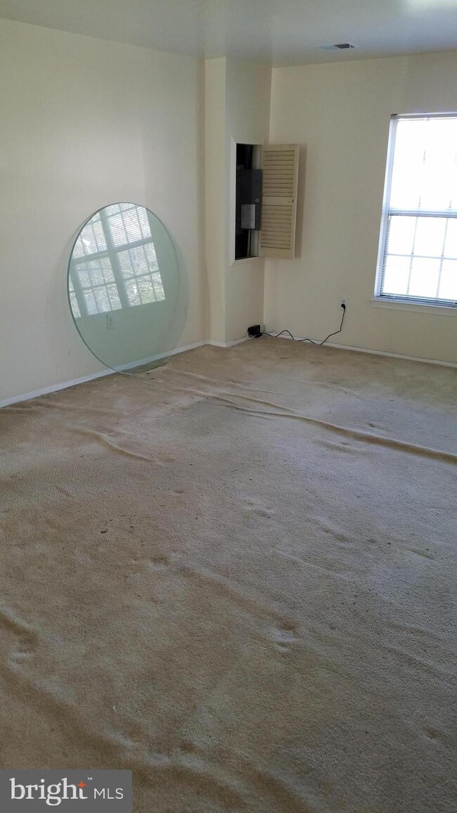 1834 Bronzegate Blvd, Silver Spring, MD 20904 - photo 5